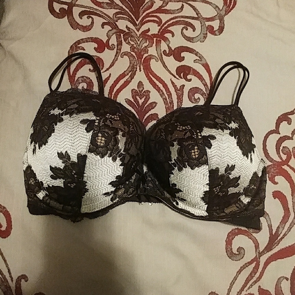 Victoria's Secret push up bra