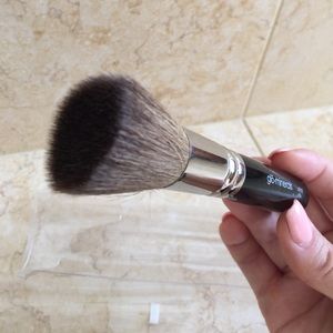 GloMinerals Ultra Brush