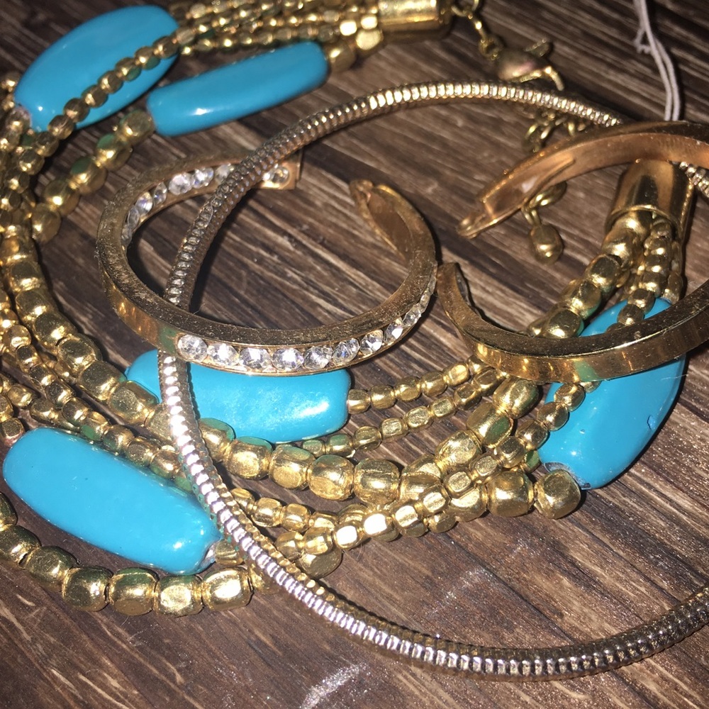 🚫BUY ONE GET ONE 1/2 OFF🚫 Earrings and bracelets