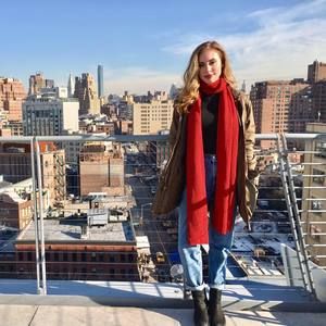 Meet your Posher, Chrissy