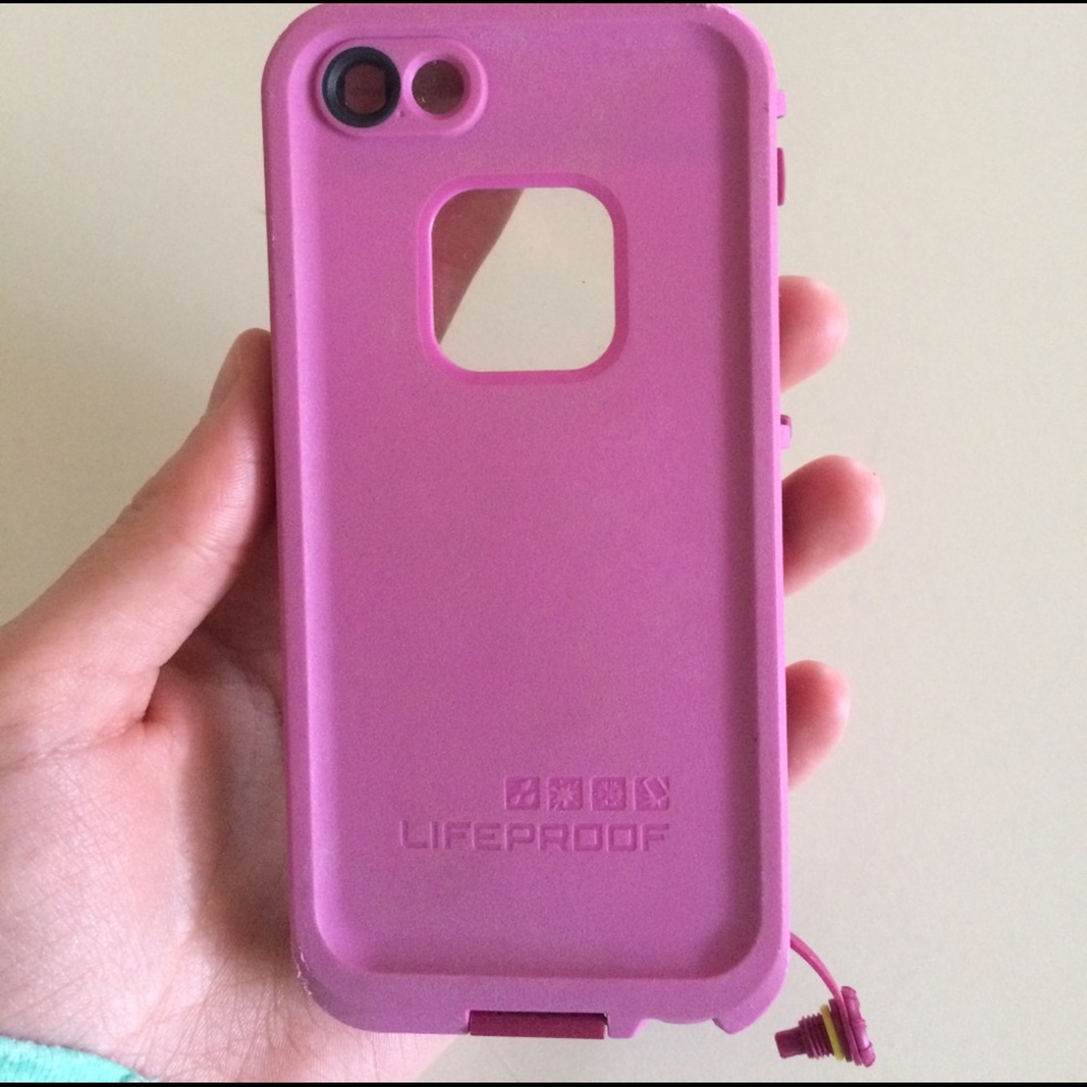 iPhone 5S Lifeproof Case