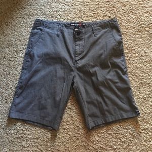 Men's quicksilver shorts like new 💕