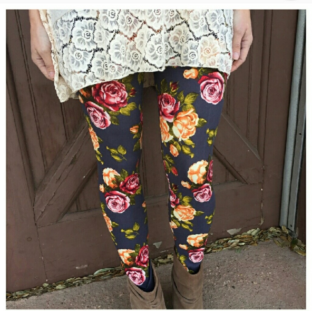 NWT Floral Leggings
