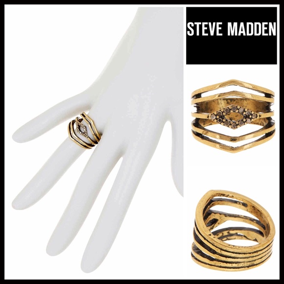 ❌SOLD❌STEVE MADDEN STATEMENT PAVE COCKTAIL RING - Picture 7 of 8