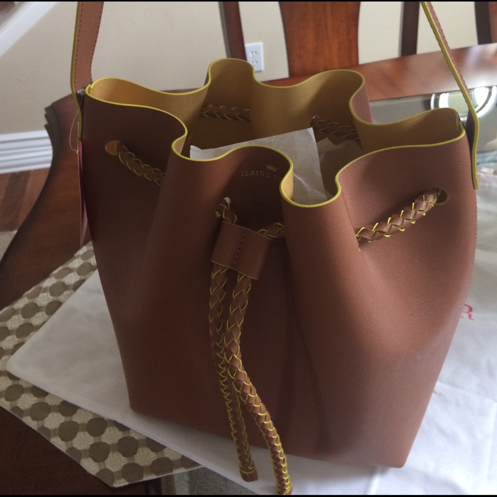 Elaine Turner bucket bag