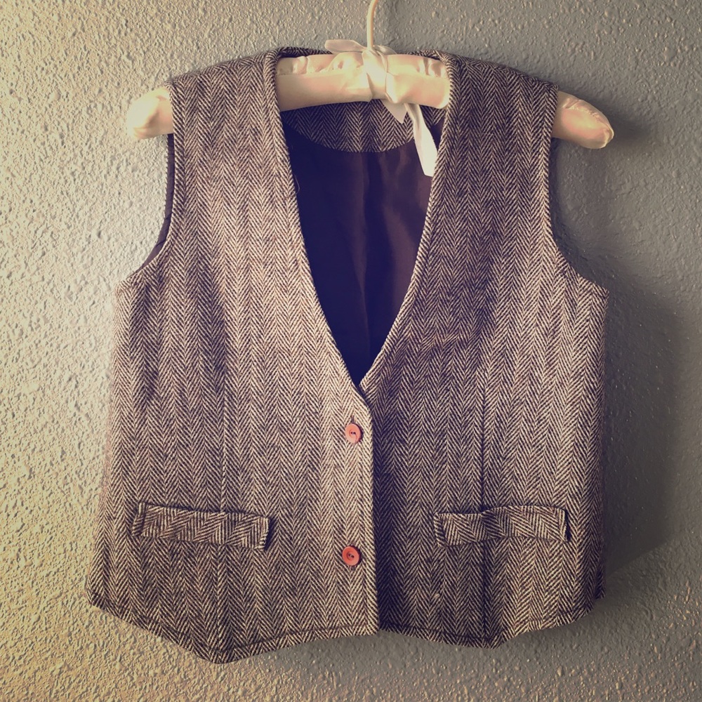 Tweed vest