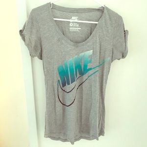 Nike short sleeve shirt