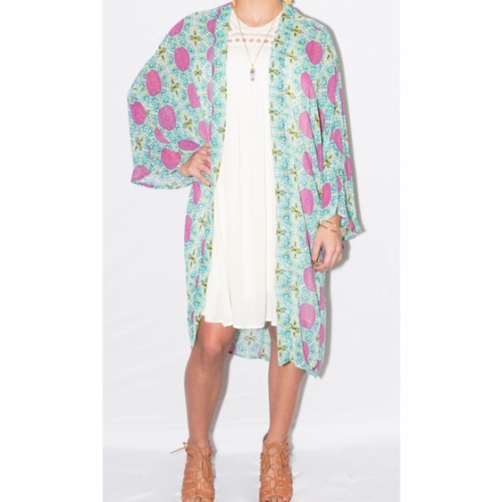 Printed chiffton duster