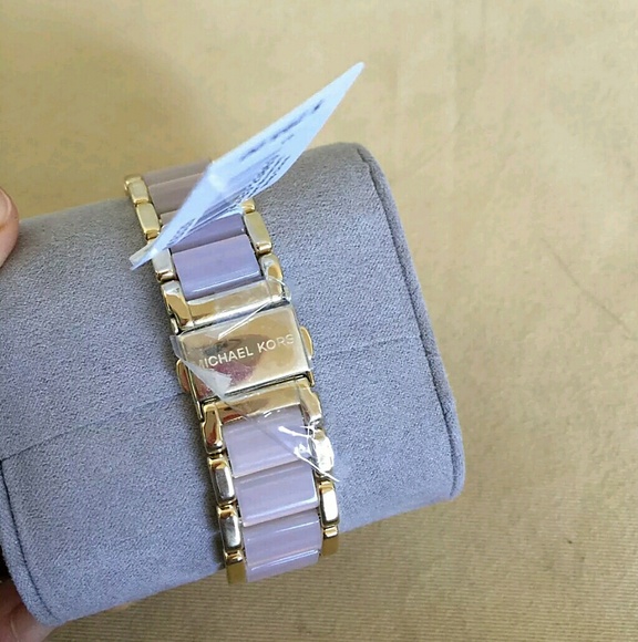 NWT authentic Michael kors chronograph watch - Picture 2 of 5