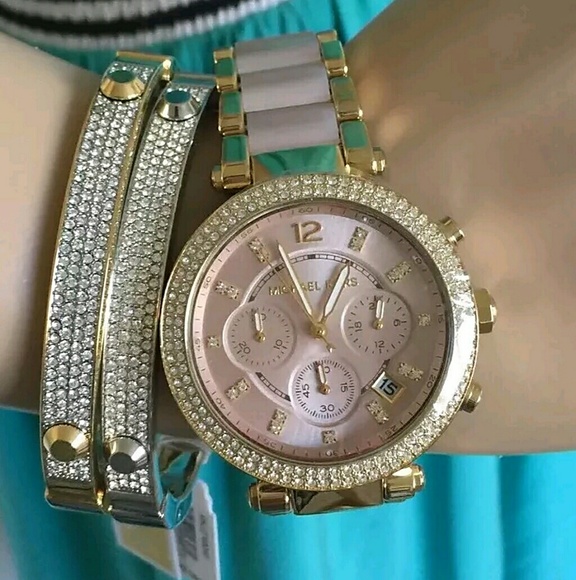 NWT authentic Michael kors chronograph watch - Picture 3 of 5