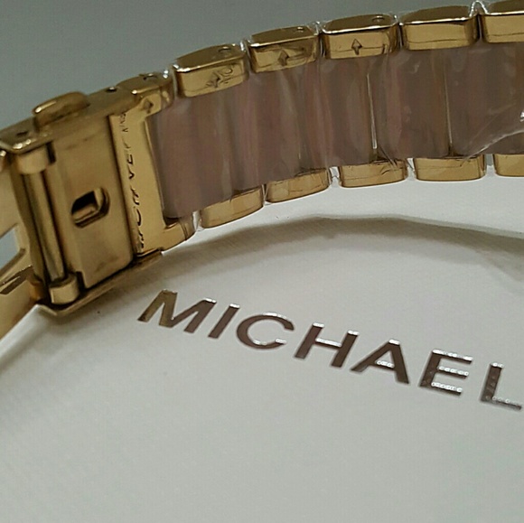 NWT authentic Michael kors chronograph watch - Picture 5 of 5