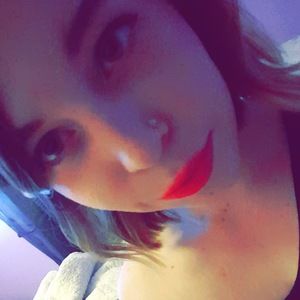 Meet your Posher, Kenzie