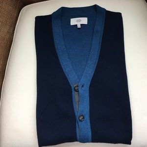 Luxurious and preppy men's cardigan