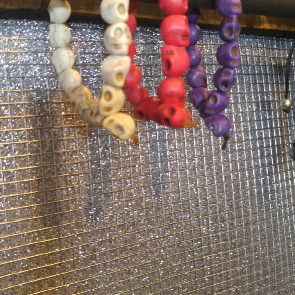 Skull bracelets - Picture 2 of 2