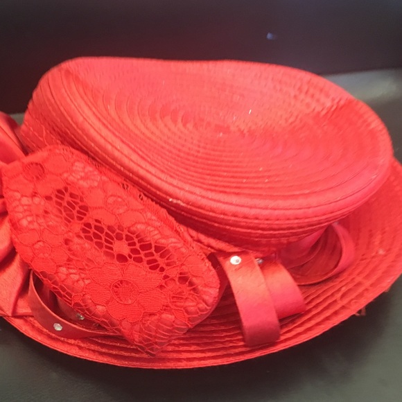 Red hat - Picture 2 of 2