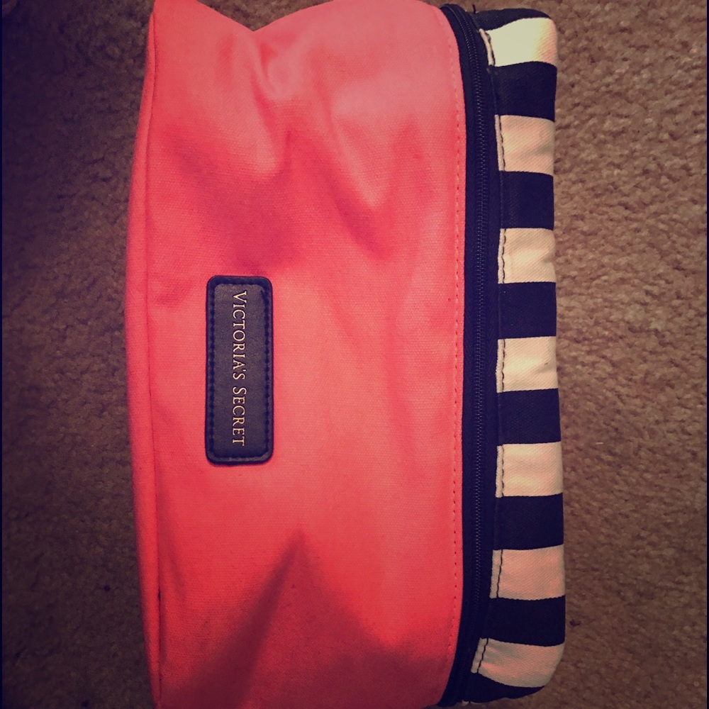 Brand new make up bag