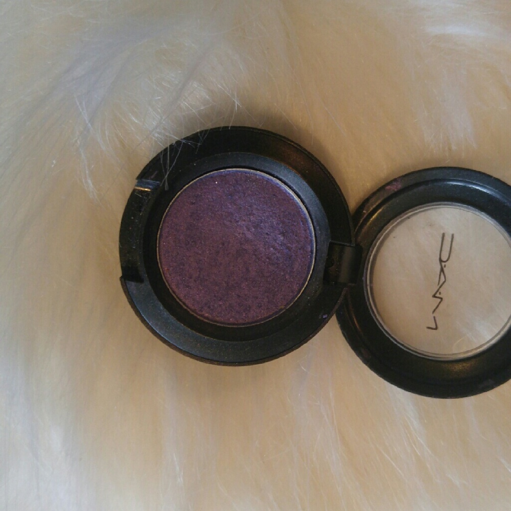 Eyeshadow