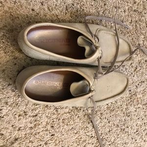 Clarks Wallabees Womens Size 11