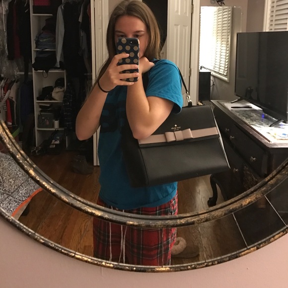 Kate spade handbag 🎀 - Picture 5 of 7