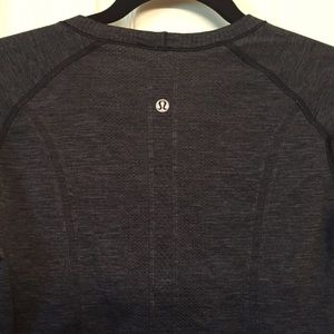 Lululemon swiftly tech long sleeve crew