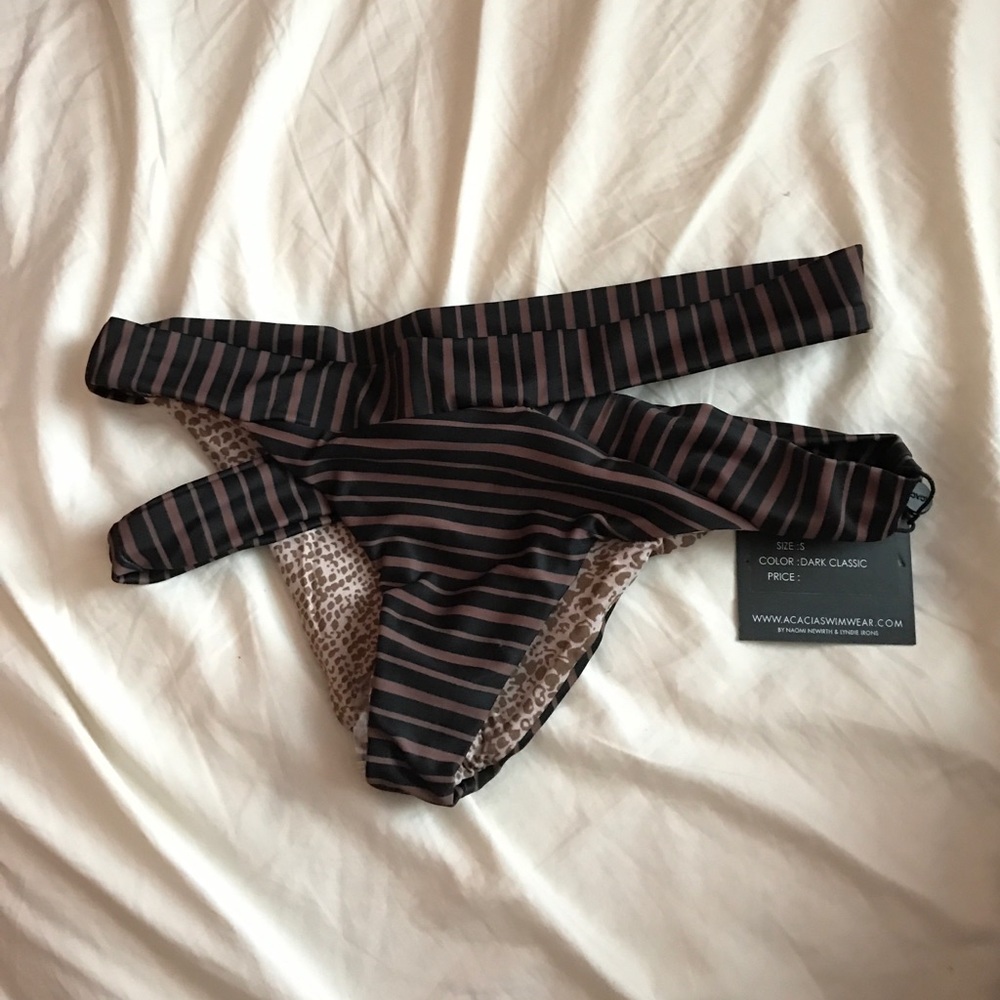 Brand new acacia bottoms