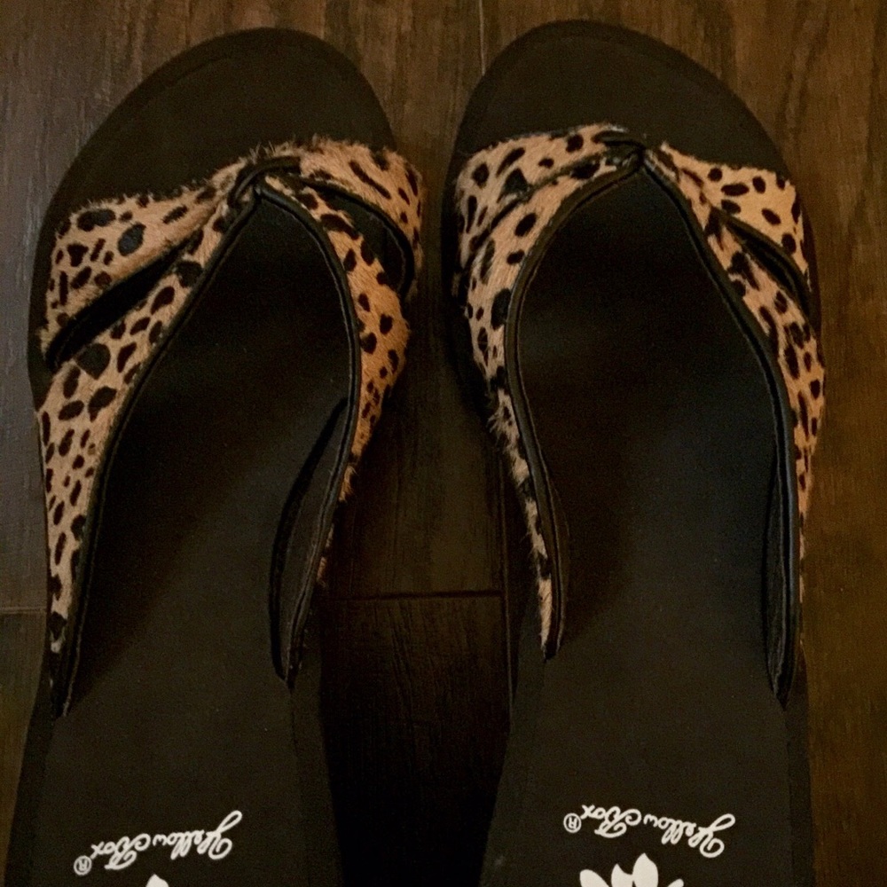 Women's Yellow Box Wedge