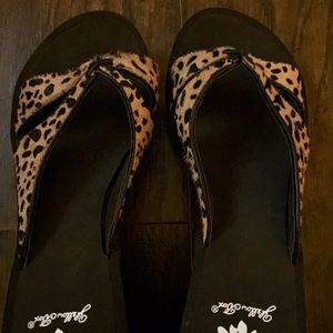 Women's Yellow Box Wedge