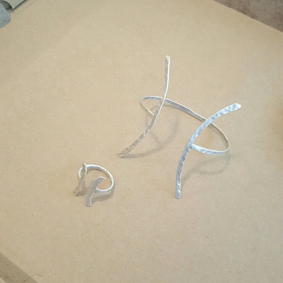 Hammered bracelet and ring - Picture 2 of 2