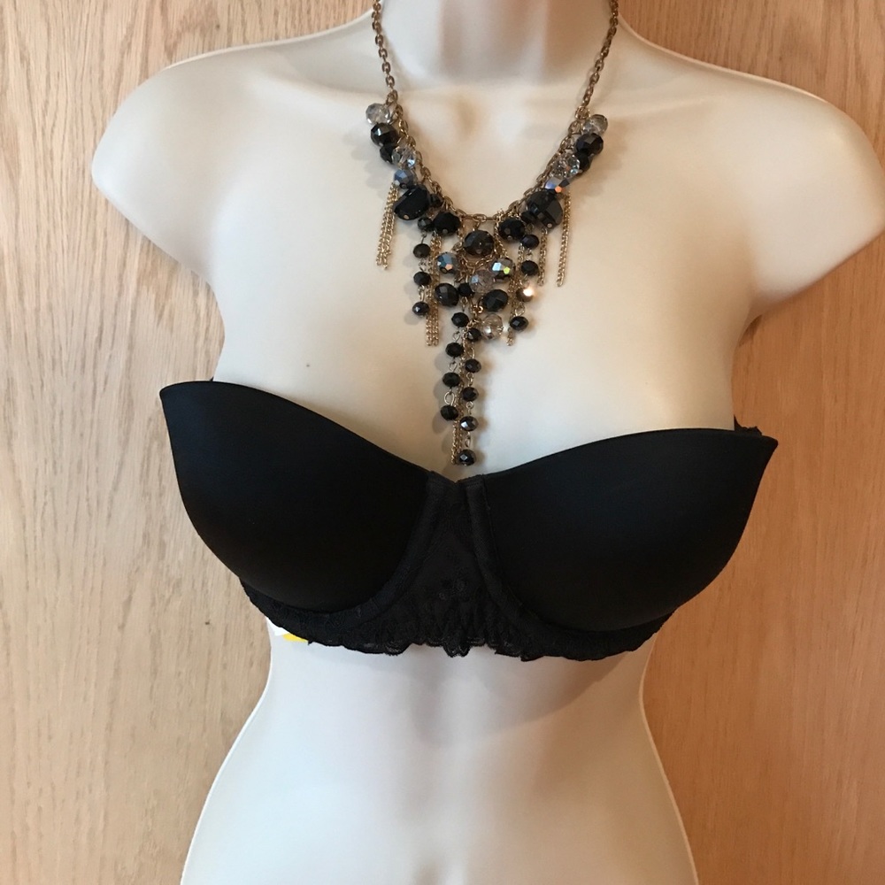 ***SOLD*** Convertible push-up black bra