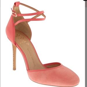 Banana Republic Never Used Coral Heels 9m !