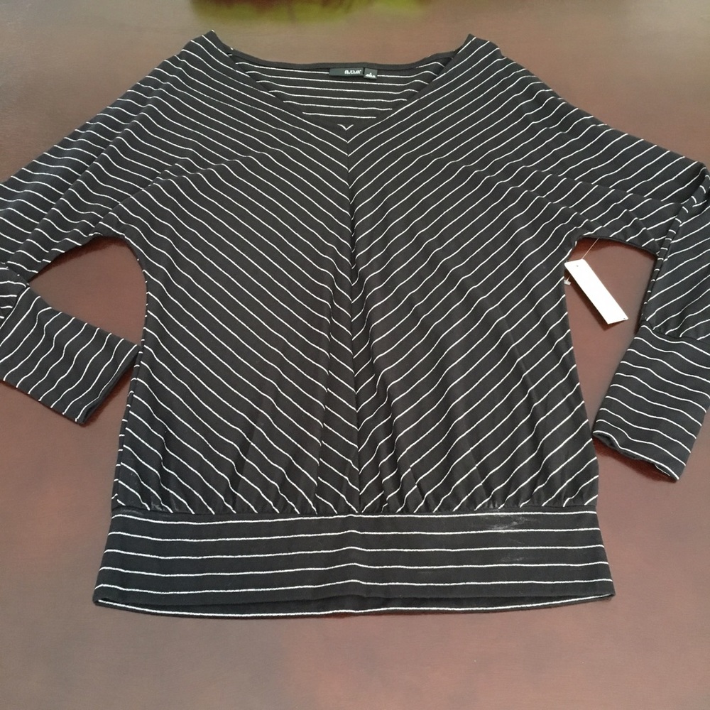 NWT- a.n.a. top- size small