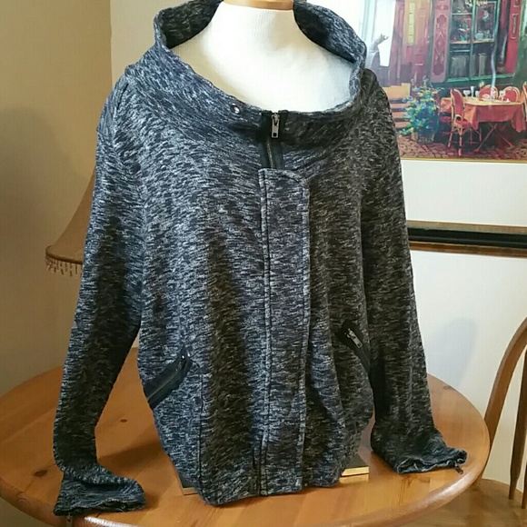Anthropologie Tops - Anthropologie gray/blk cowl neck sweatshirt. Lg.