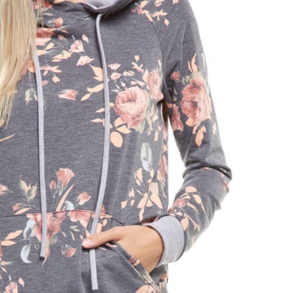 Comfy oversized Floral hoodie- last one - Picture 4 of 4
