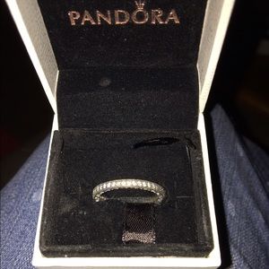 Pandora hearts ring size 7.5