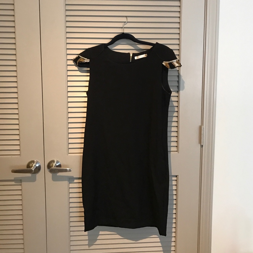 See U Soon Black Cocktail Dress Detailed Sleeves