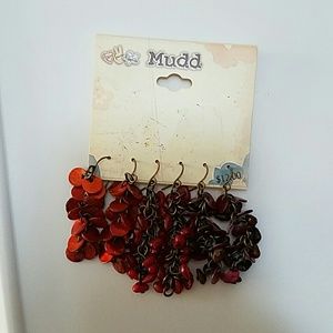 3 pairs of earrings