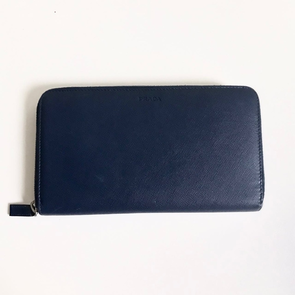☄️AUTH Unisex Prada Pure Wallet☄️