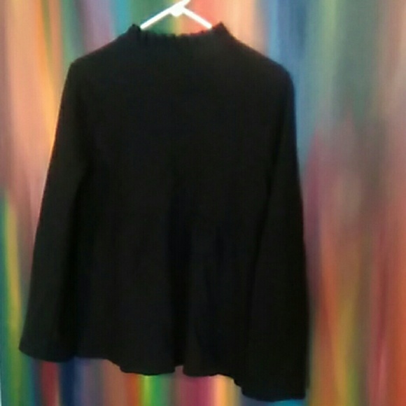 PREMISE Sweater - Picture 4 of 5