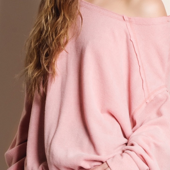 Slouchy Oversized Sweater Top - Picture 4 of 4