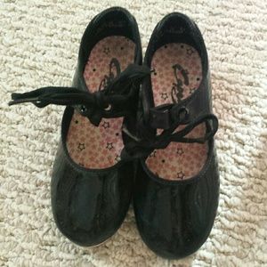 Girls tap shoes