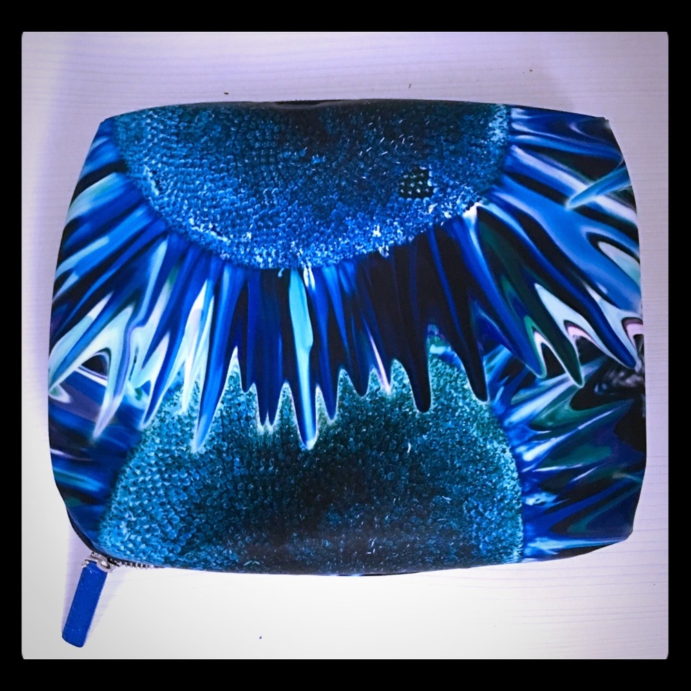 Sonia kashuk makeup organizer bag