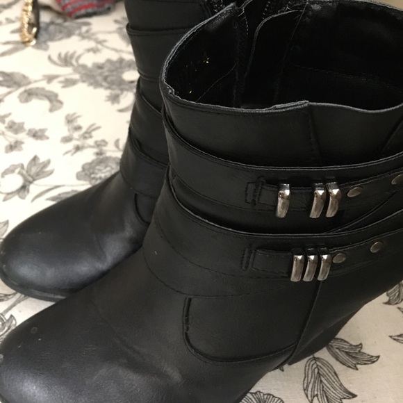 Black booties - Picture 3 of 4