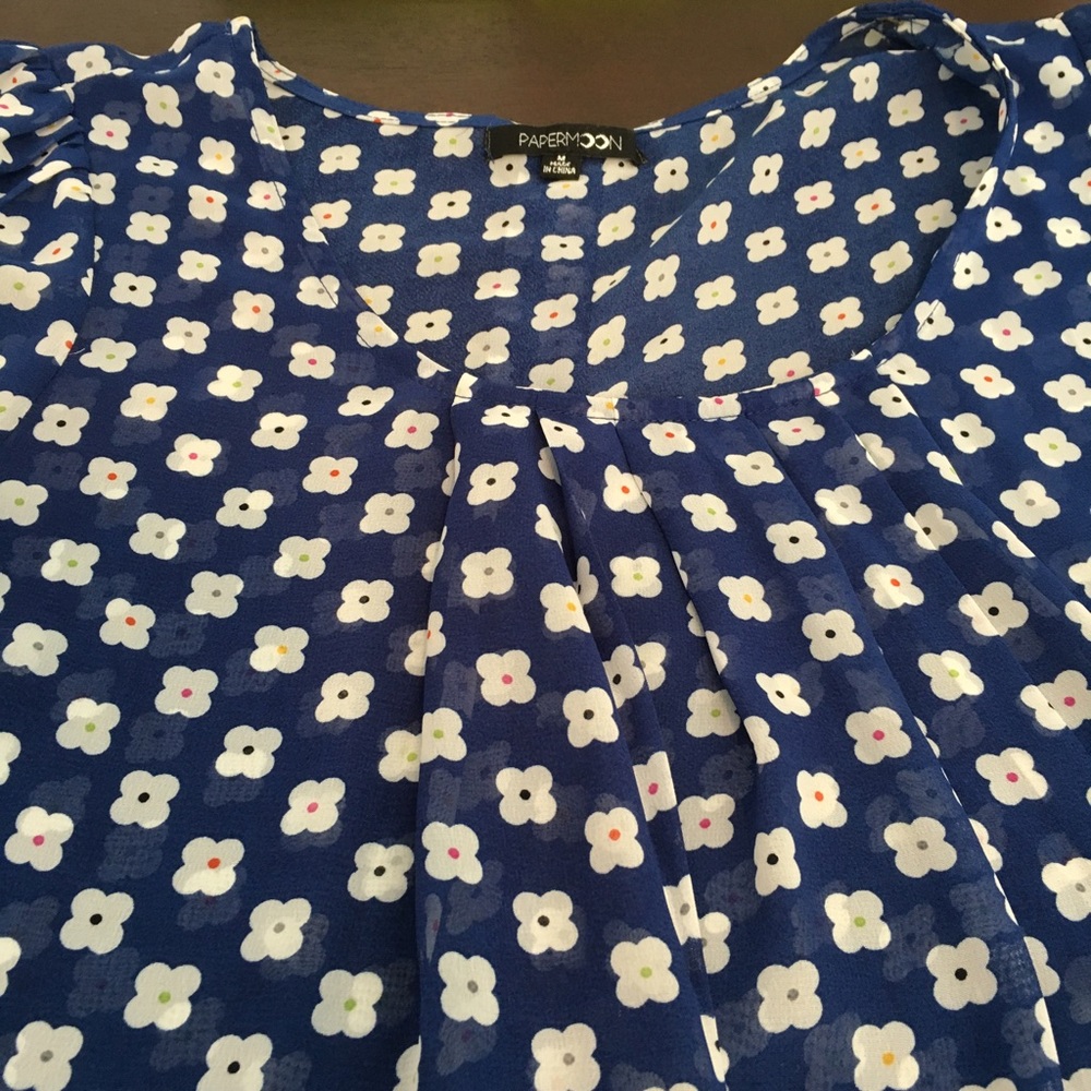 Papermoon blue floral top- size medium - Picture 2 of 5