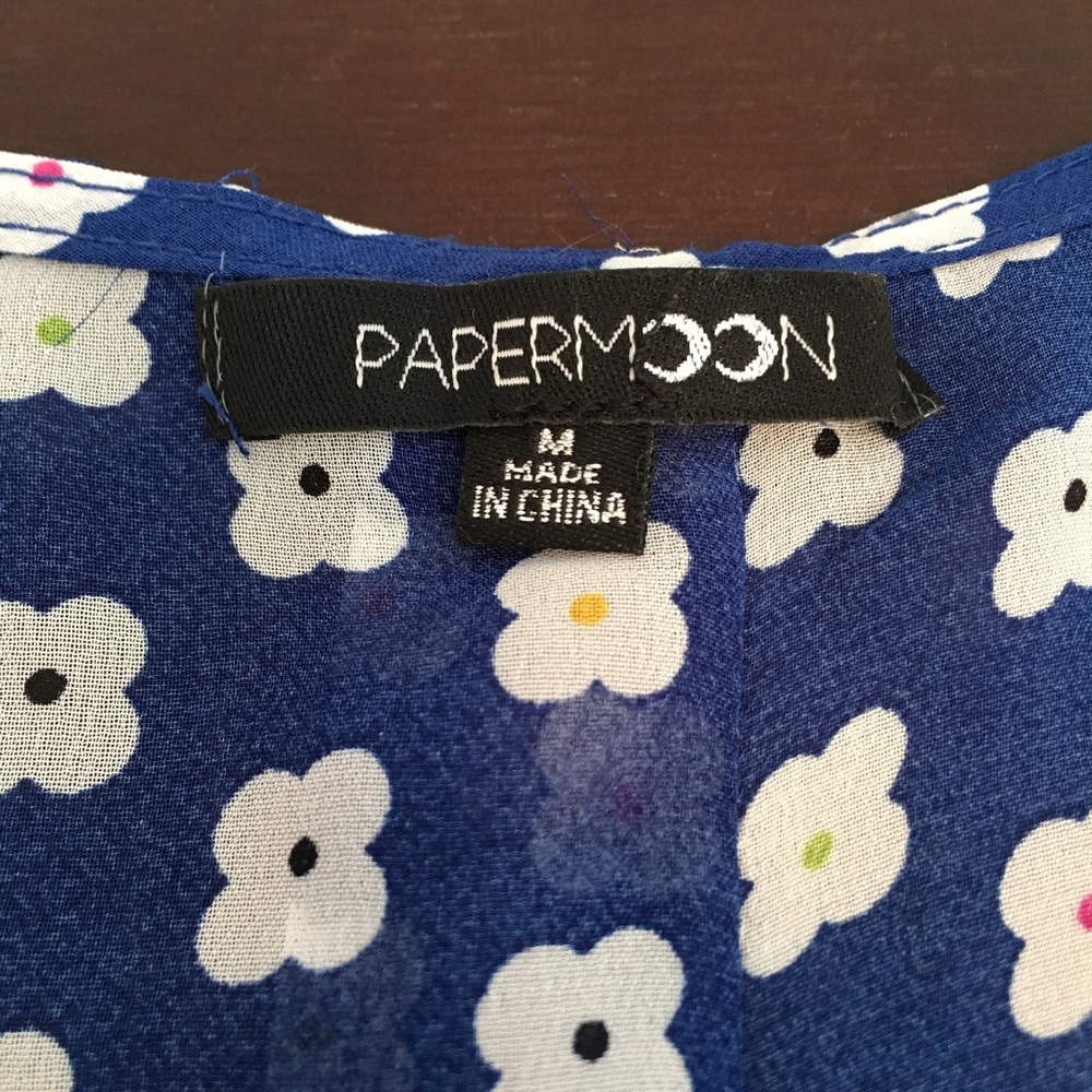 Papermoon blue floral top- size medium - Picture 3 of 5