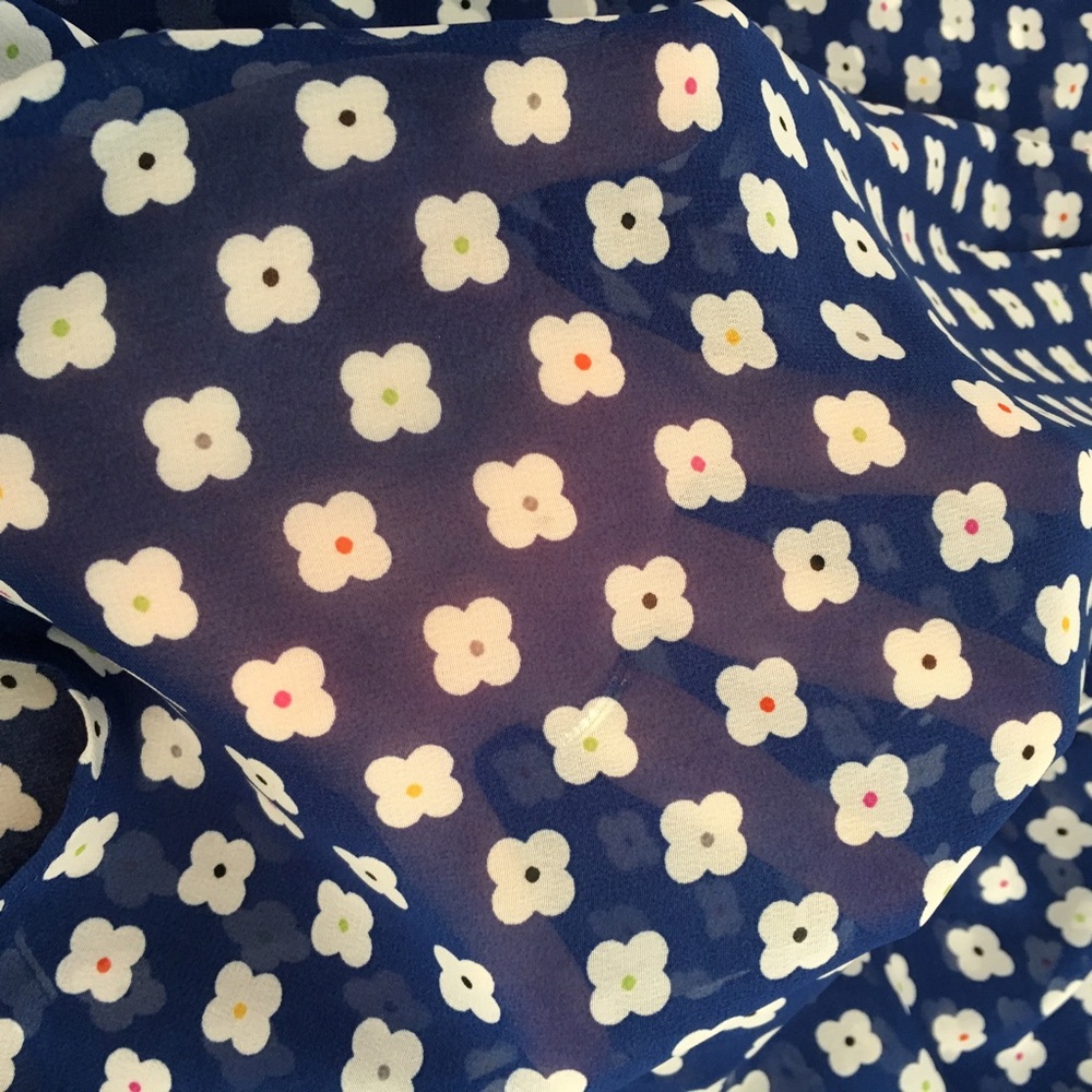 Papermoon blue floral top- size medium - Picture 4 of 5