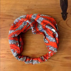 Urban Outfitters Headscarf