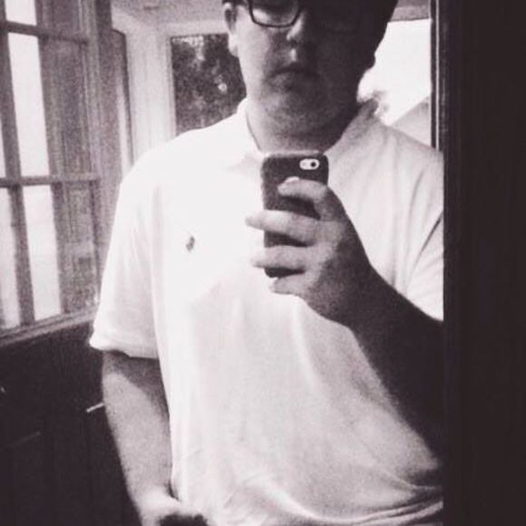 Meet your Posher, Dylan - Picture 1 of 1