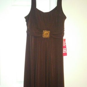 Brown dress