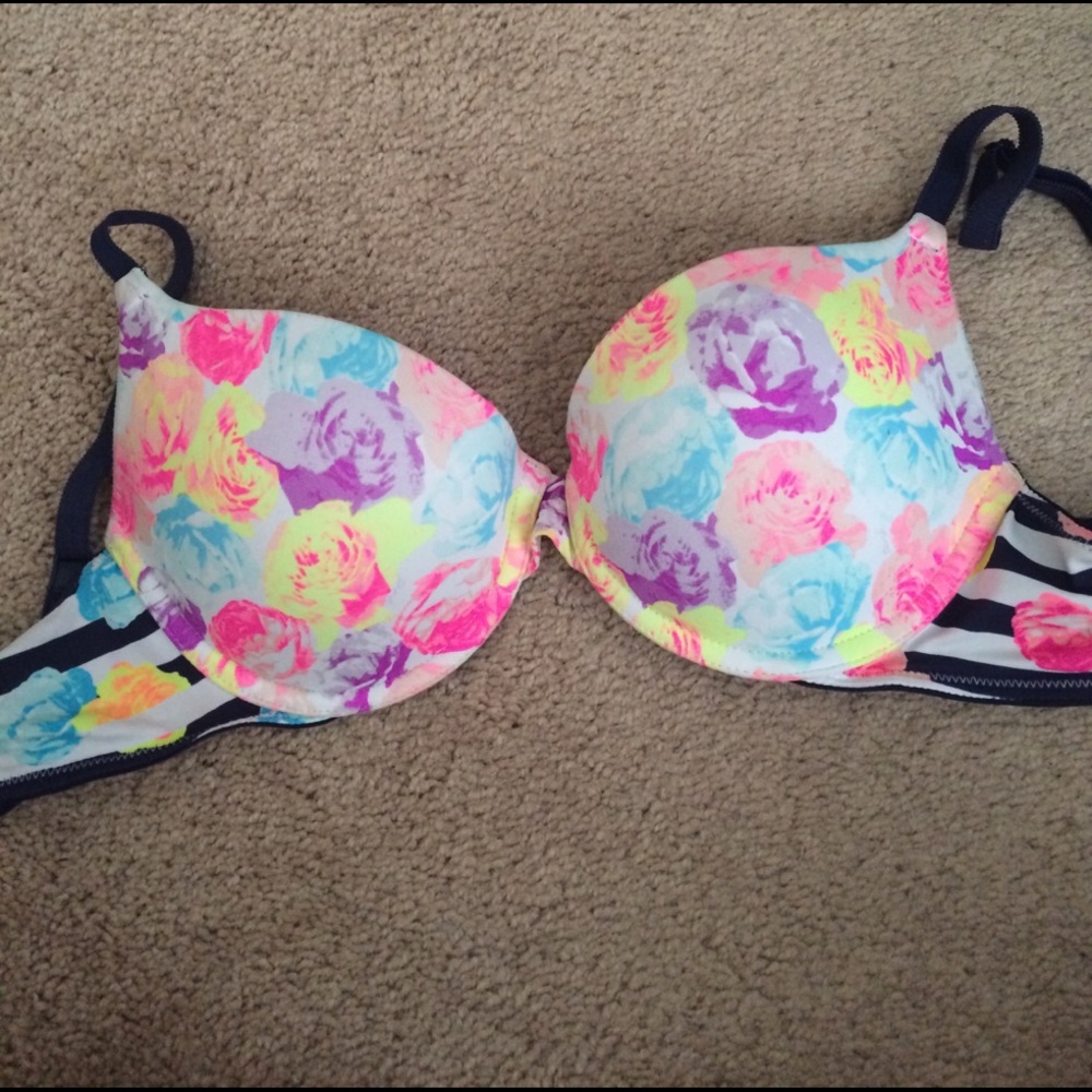Victoria's Secret 34c bra
