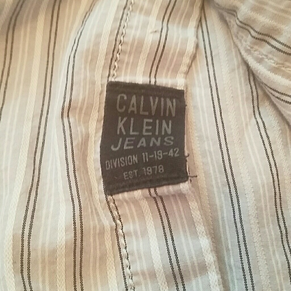 Calvin Klein button down - Picture 2 of 2
